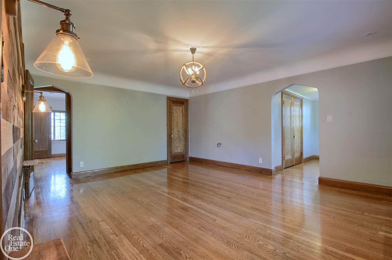 1170 Harvard Road Grosse Pointe Park, MI 48230 - Photo 15 of 30