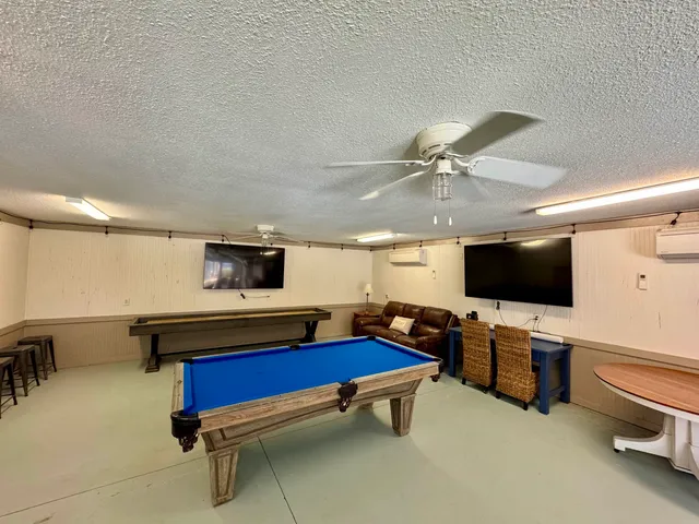 $918,000 | 2707 Northeast Cherry Lake Circle, Pinetta, FL 32350