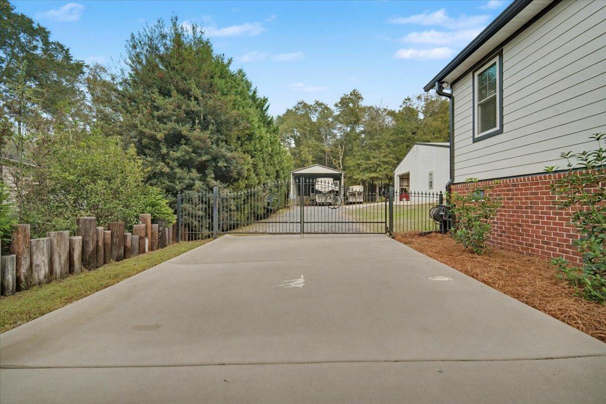 3687 Princess Pond Road Summerton, SC 29148 - Photo 65 of 80 Lots of parking