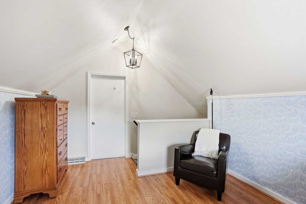 77 Weyham Road Weymouth, MA 02191 - Photo 16 of 28
