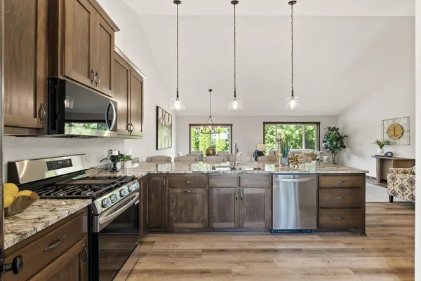 $539,900 | 9972 14th Circle Northeast, St. Michael, MN 55376