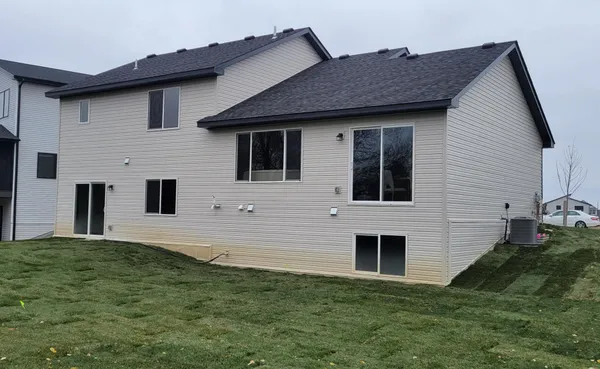 $539,900 | 9972 14th Circle Northeast, St. Michael, MN 55376