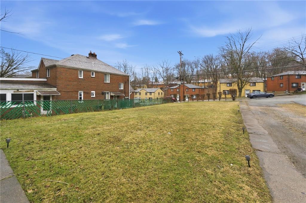 281 Greenlee Road Pittsburgh, PA 15227 - Photo 5 of 20 Gallery Image 5