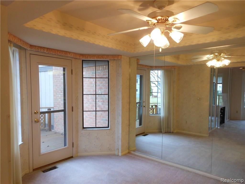 356 Meadow Bridge Drive, Unit 120 Rochester Hills, MI 48307 - Photo 10 of 34