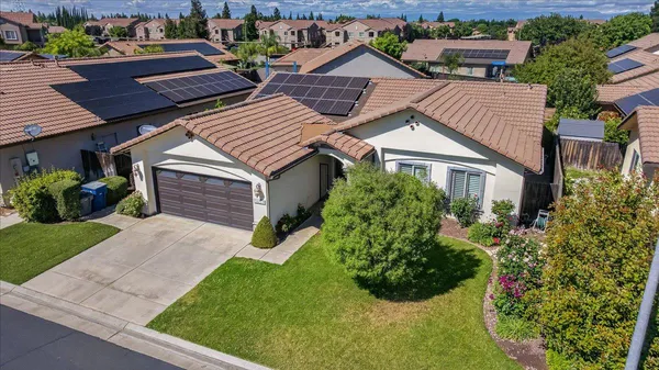$400,000 | 4678 West Rosetta Drive, Fresno, CA 93722