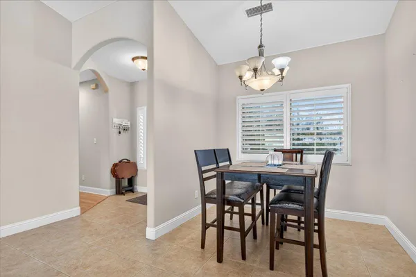 $400,000 | 4678 West Rosetta Drive, Fresno, CA 93722