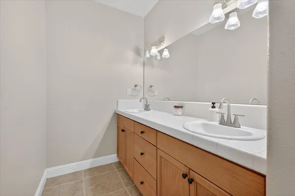 $400,000 | 4678 West Rosetta Drive, Fresno, CA 93722