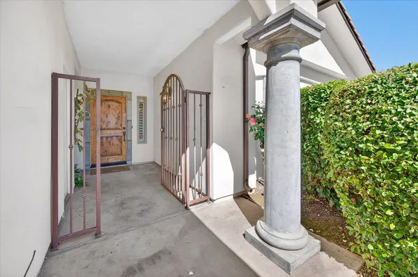 $400,000 | 4678 West Rosetta Drive, Fresno, CA 93722