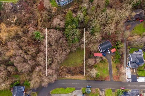 $240,000 | 1900 5th Street Southeast, Puyallup, WA 98372