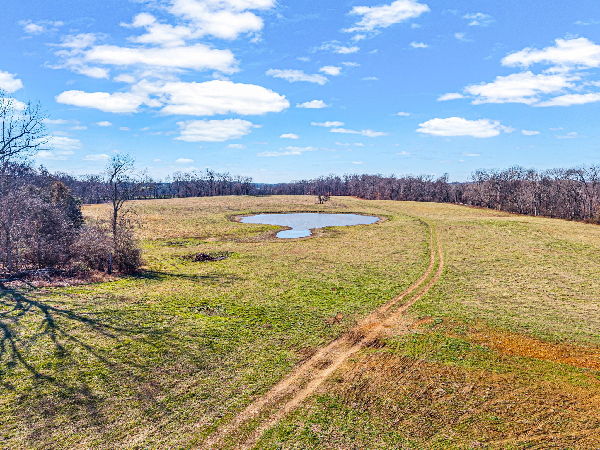 1046 East Tutt Road Pembroke, KY 42286 - Photo 29 of 41 a view of an ocean view
