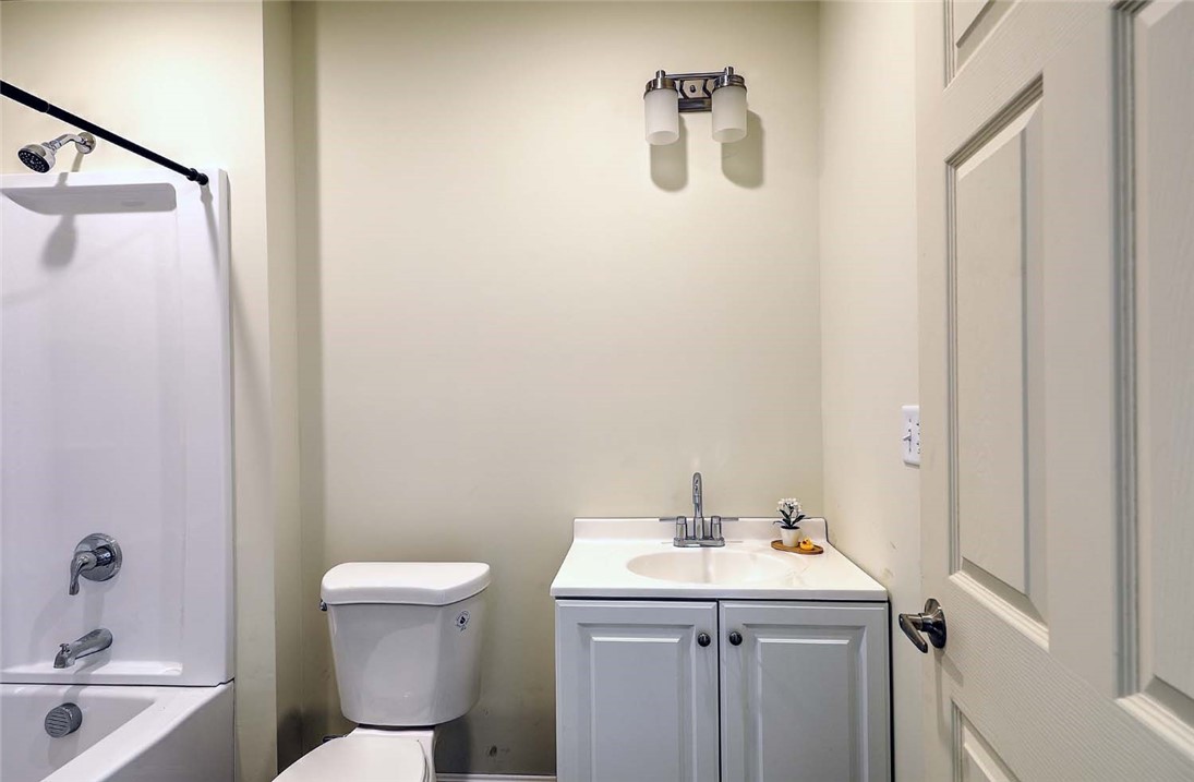 327 Pine Street, Unit 1012 Pawtucket, RI 02860 - Photo 36 of 41