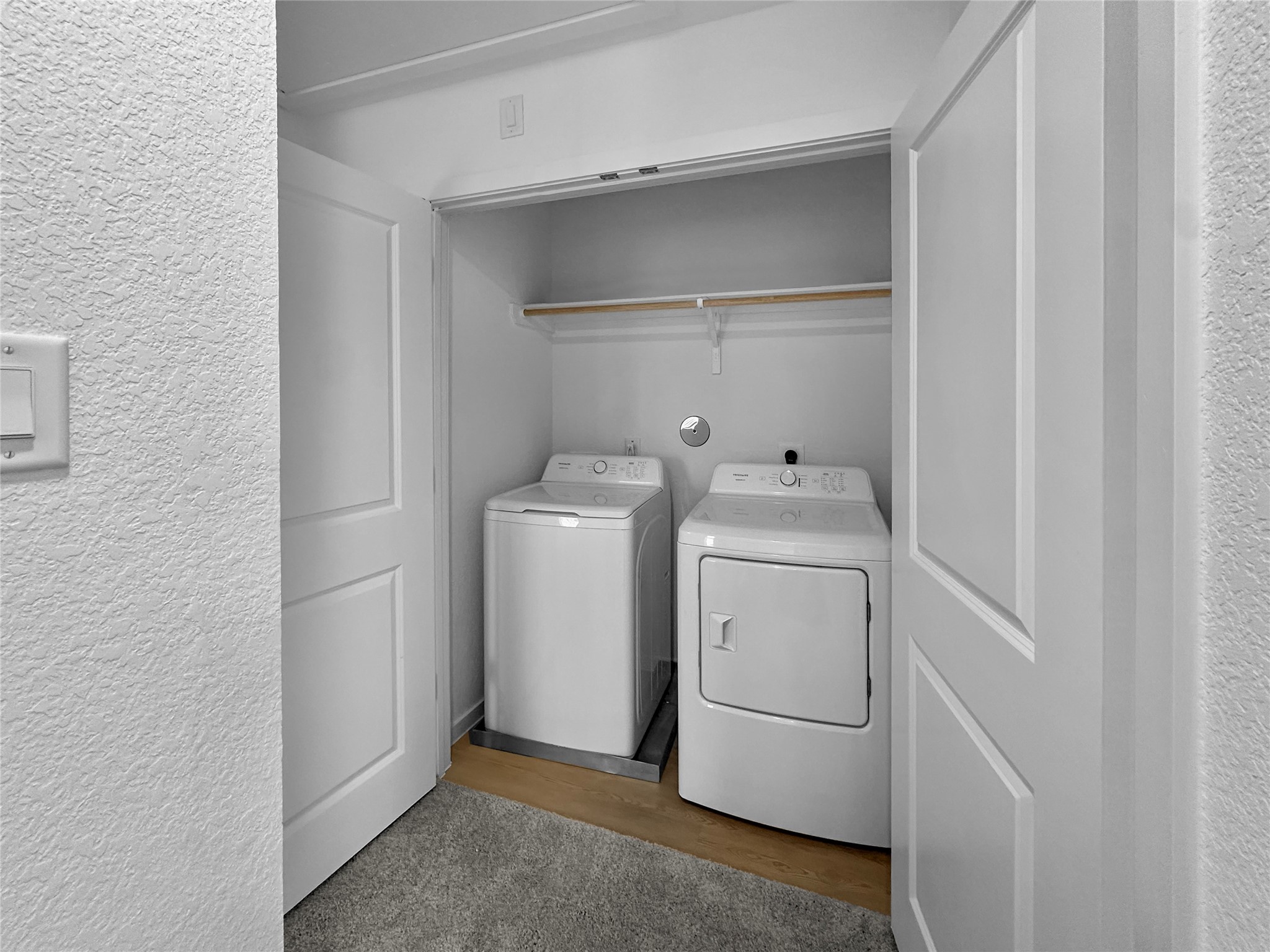 31460 Moore Road Magnolia, TX 77354 - Photo 7 of 17 a utility room with dryer and washer