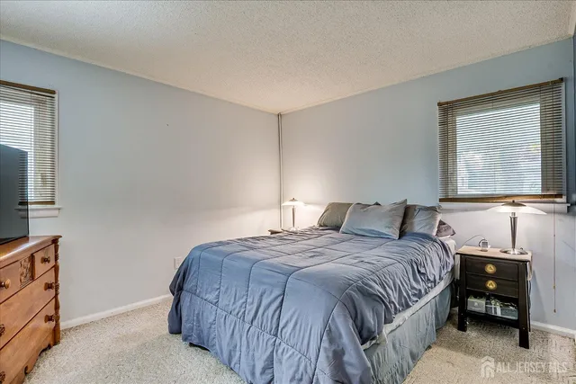 $650,000 | 1072 Bordentown Avenue, Sayreville, NJ 08859