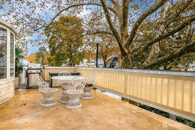 $650,000 | 1072 Bordentown Avenue, Sayreville, NJ 08859