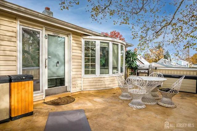 $650,000 | 1072 Bordentown Avenue, Sayreville, NJ 08859