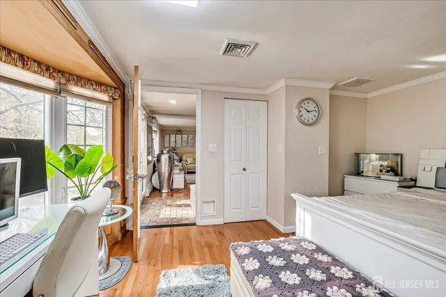 $650,000 | 1072 Bordentown Avenue, Sayreville, NJ 08859