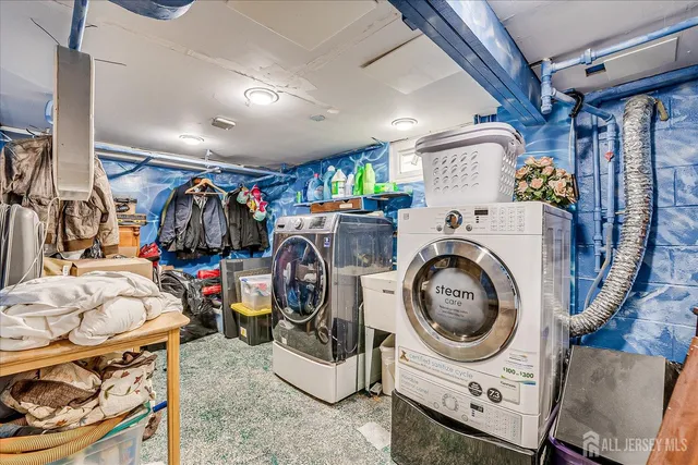 $650,000 | 1072 Bordentown Avenue, Sayreville, NJ 08859