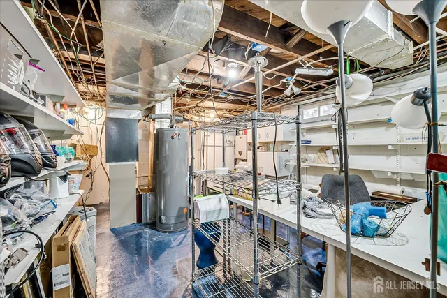 $650,000 | 1072 Bordentown Avenue, Sayreville, NJ 08859