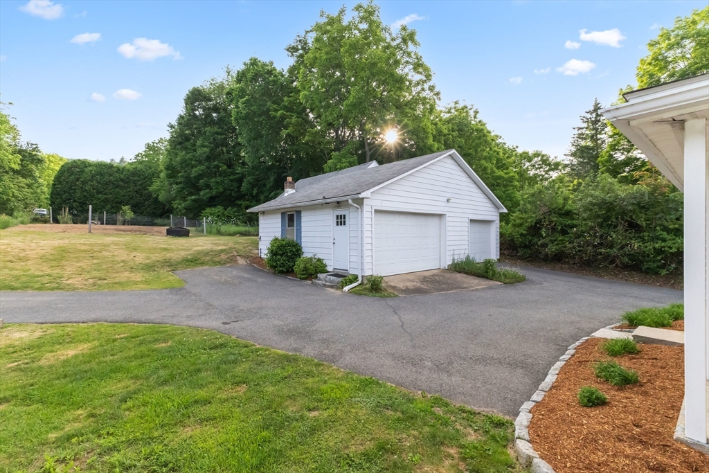 236 South Street Warren, MA 01092 - Photo 33 of 34