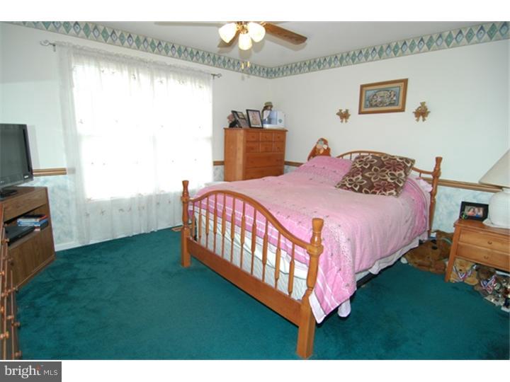1037 Dallas Road Reading, PA 19605 - Photo 11 of 19 Gallery Image 11