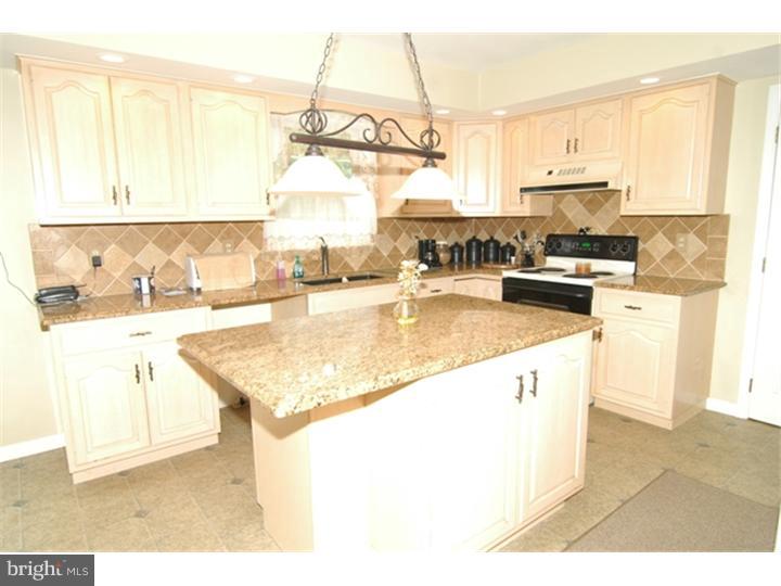 1037 Dallas Road Reading, PA 19605 - Photo 5 of 19 Gallery Image 5