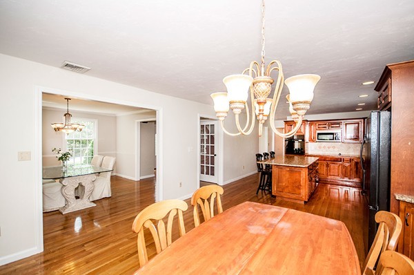 12 Abbey Road Walpole, MA 02071 - Photo 7 of 29
