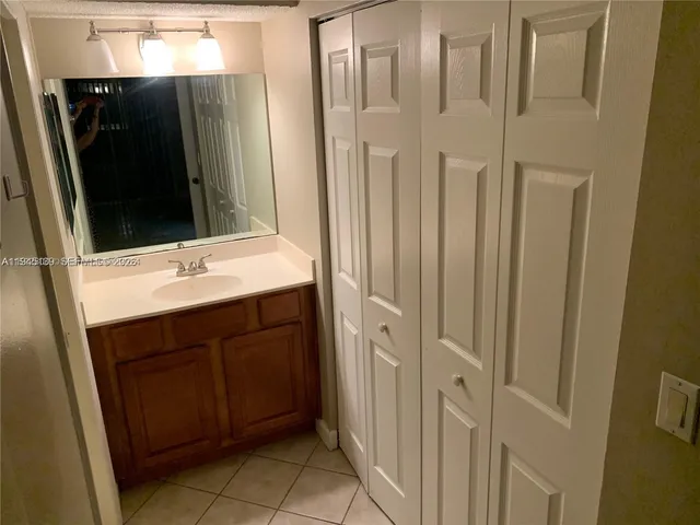 $2,100 | 621 Lyons Road, Unit 9101, Coconut Creek, FL 33063