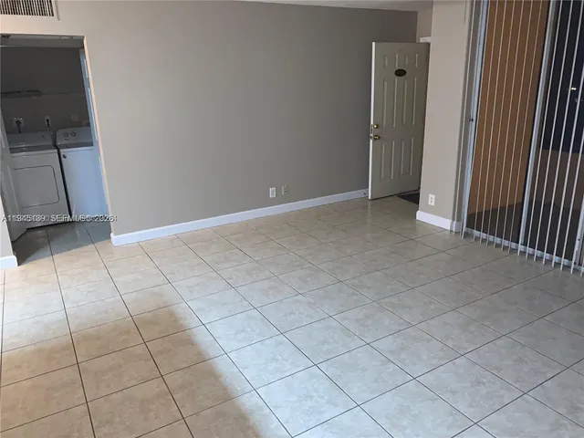 $2,100 | 621 Lyons Road, Unit 9101, Coconut Creek, FL 33063