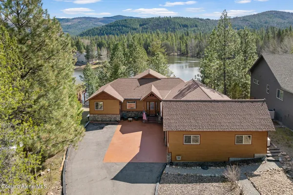 $830,000 | 181 Stewart Drive, Blanchard, ID 83804