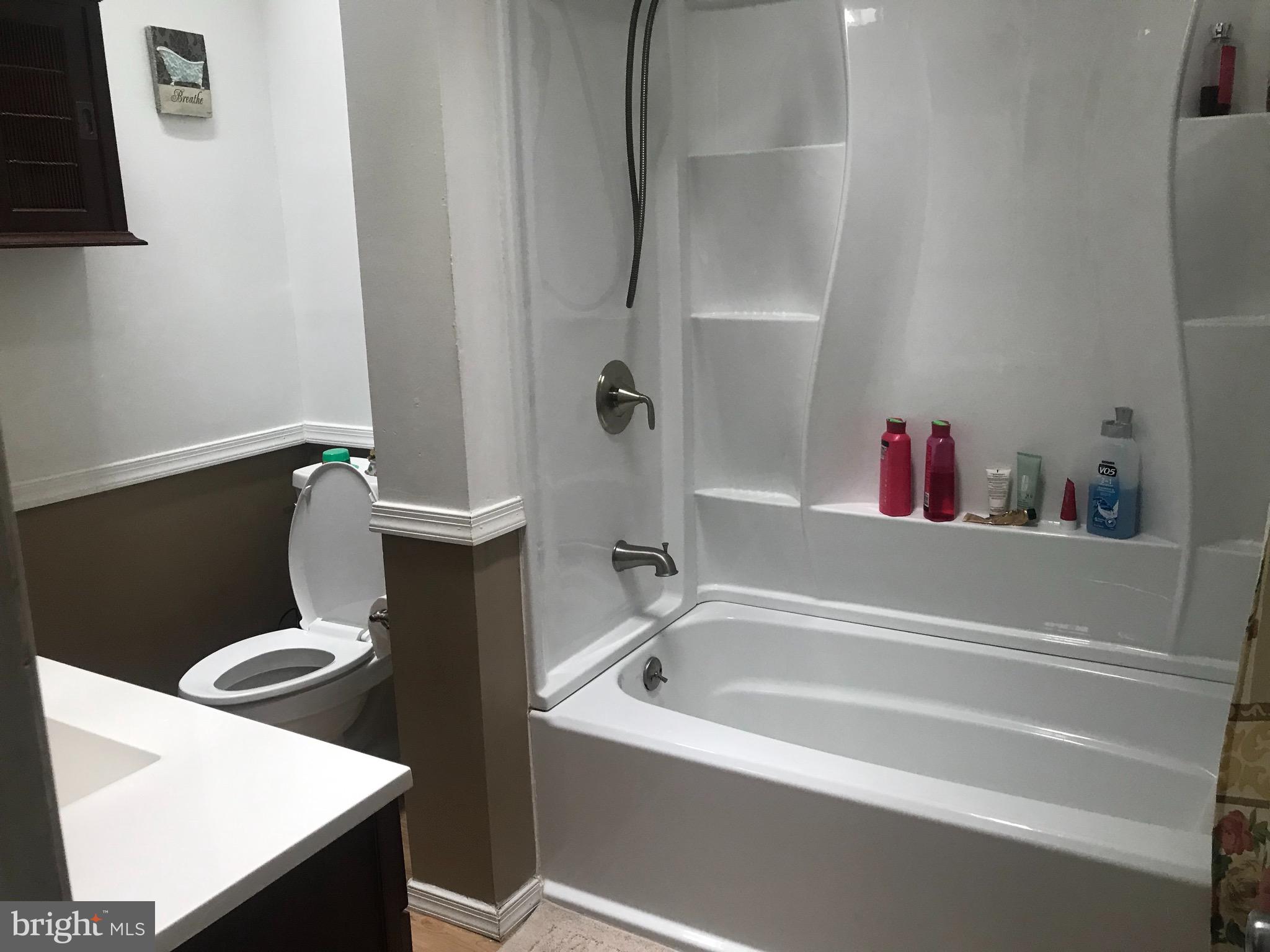 1016 Surrey Road Philadelphia, PA 19115 - Photo 9 of 14 Bathroom view