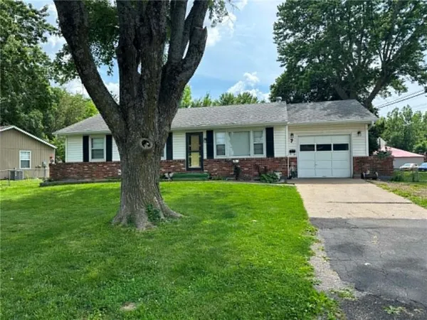 $180,000 | 7 Ussery Drive, Lexington, MO 64067