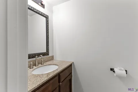 $225,000 | 9007 Highland Road, Unit 18, Baton Rouge, LA 70810