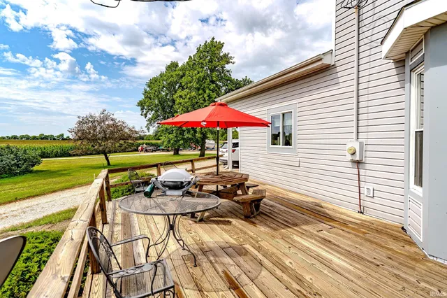 $375,000 | 4800 Highway 41, Boswell, IN 47921