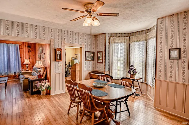 $375,000 | 4800 Highway 41, Boswell, IN 47921