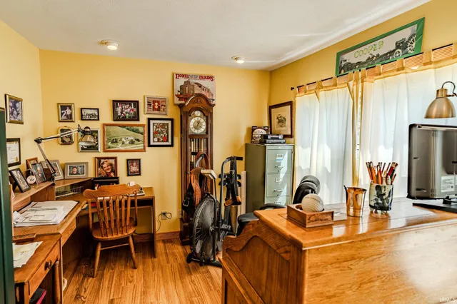 $375,000 | 4800 Highway 41, Boswell, IN 47921