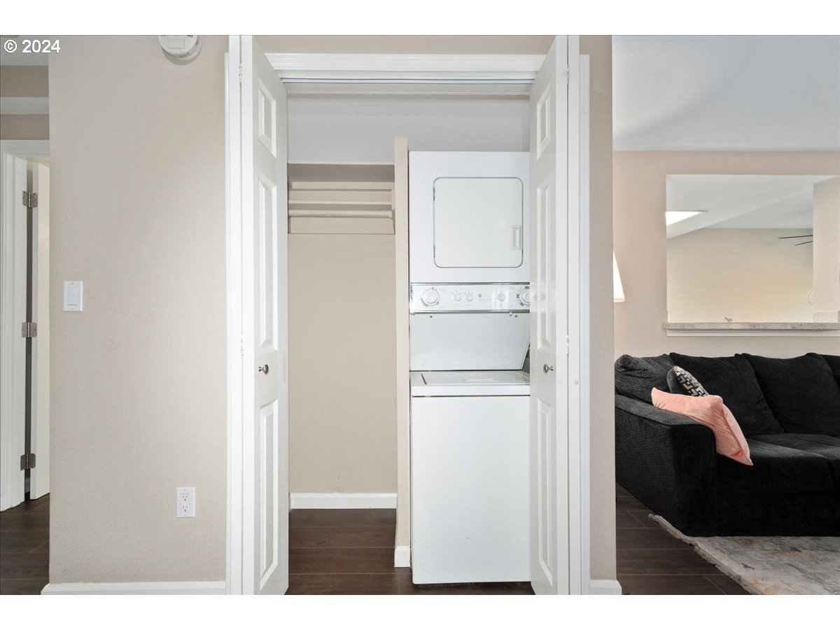 9896 Southeast Talbert Street Clackamas, OR 97015 - Photo 23 of 38