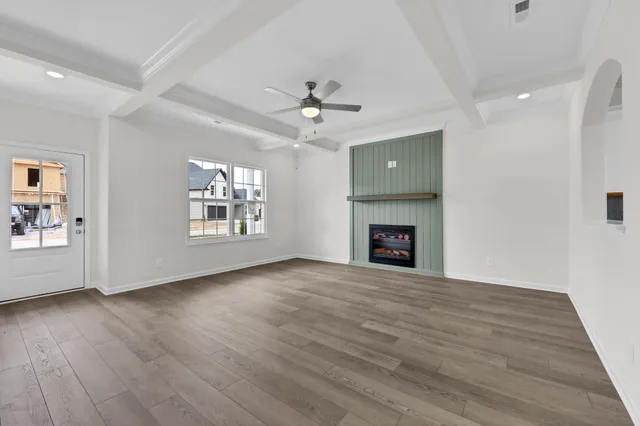 $444,900 | 365 Kingland Lane, Clarksville, TN 37043