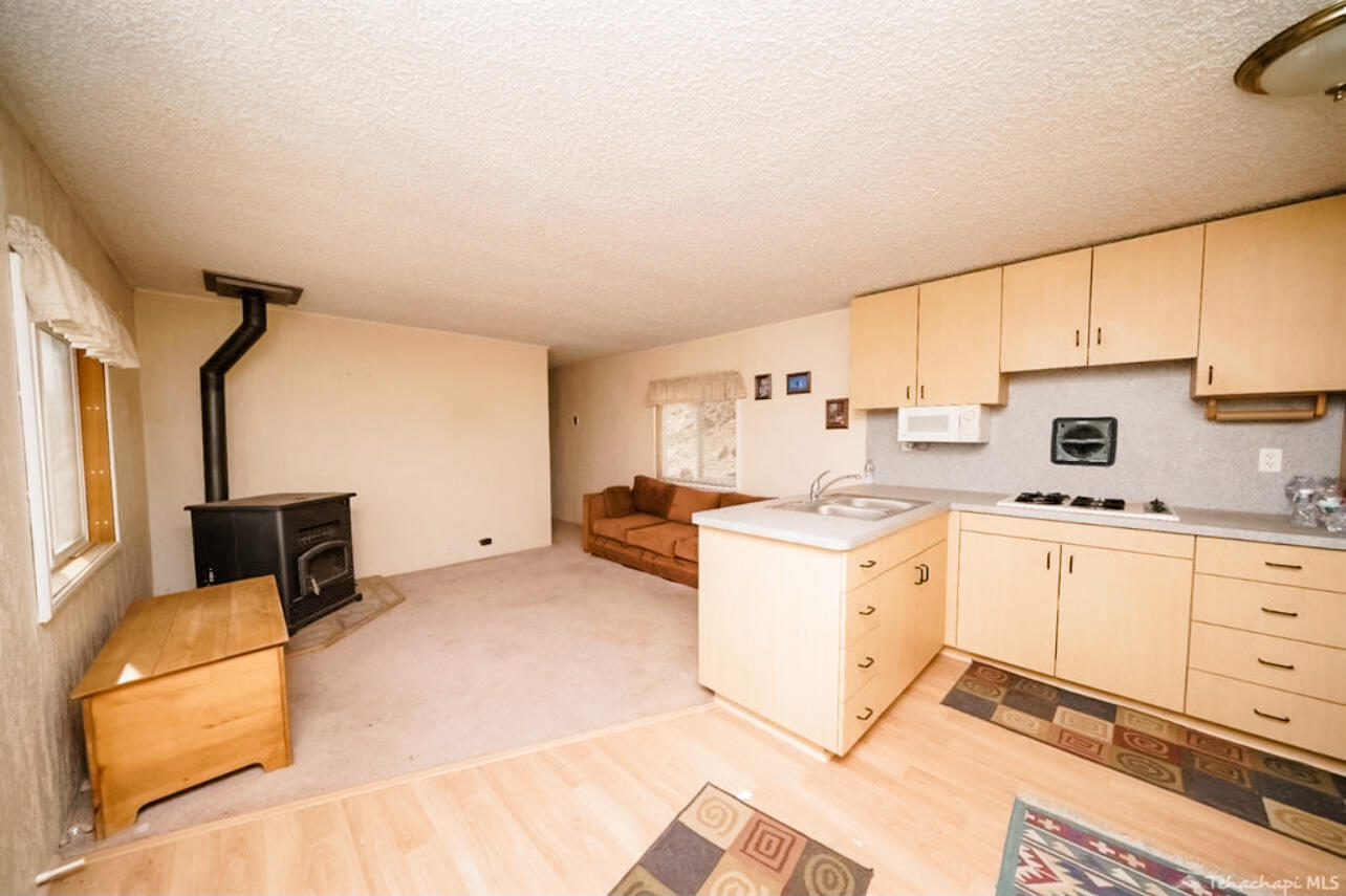 23257 Trinity Trail Tehachapi, CA 93561 - Photo 12 of 24 6724983D-40E3-4B62-B272-8609CD69B7AB