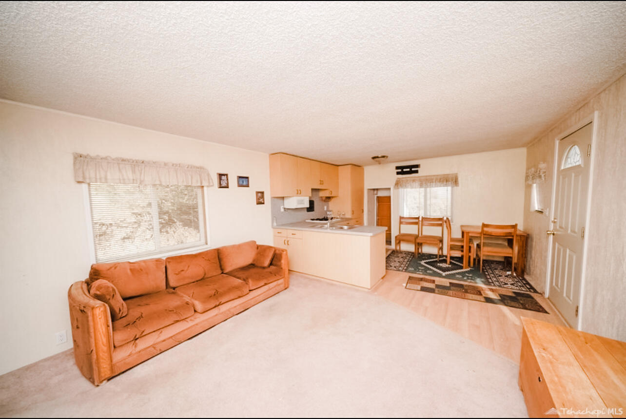 23257 Trinity Trail Tehachapi, CA 93561 - Photo 10 of 24 2A55AC59-A251-44CA-A1E8-20E371FAB087