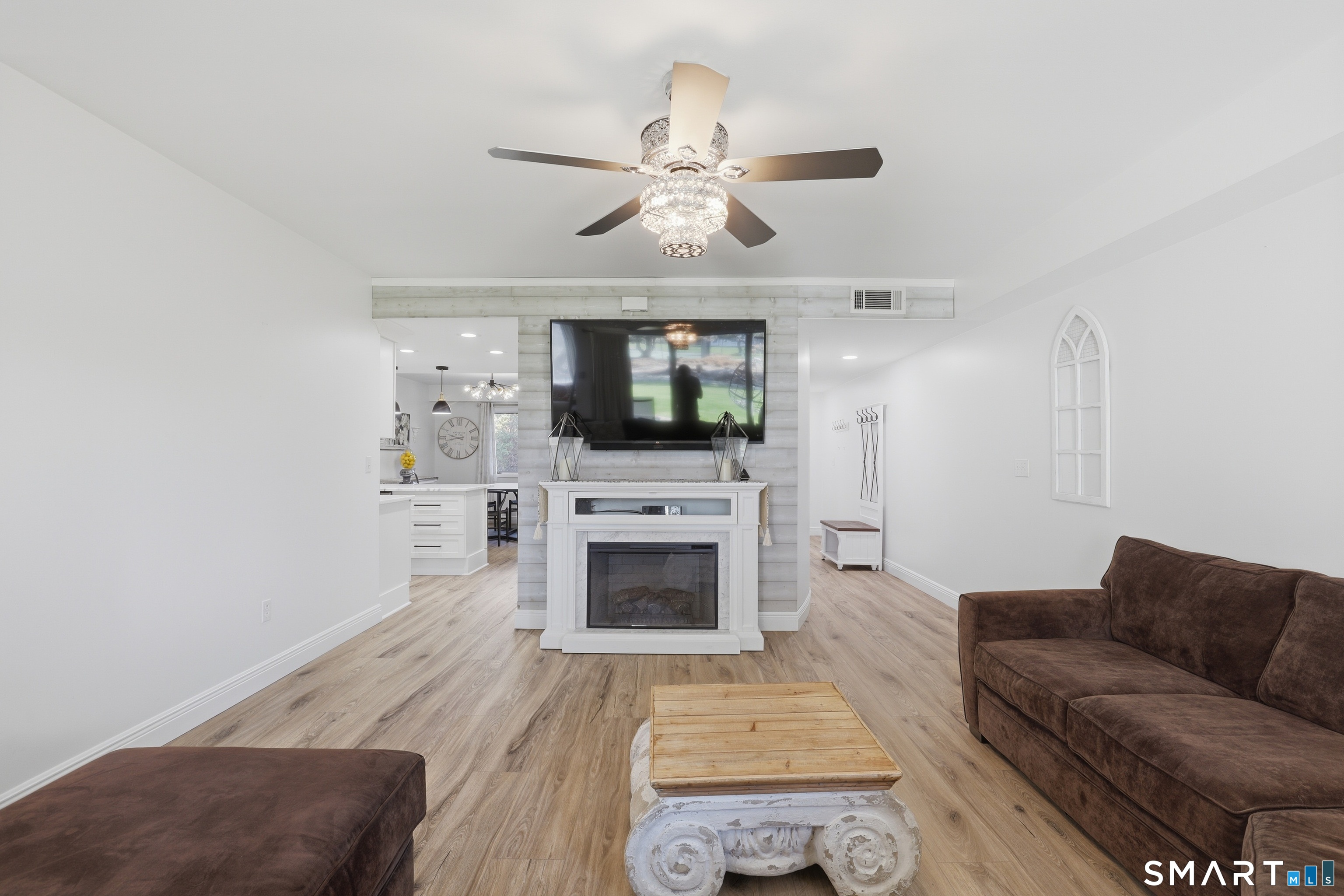 814 Popes Island Road, Unit 814 Milford, CT 06461 - Photo 14 of 39