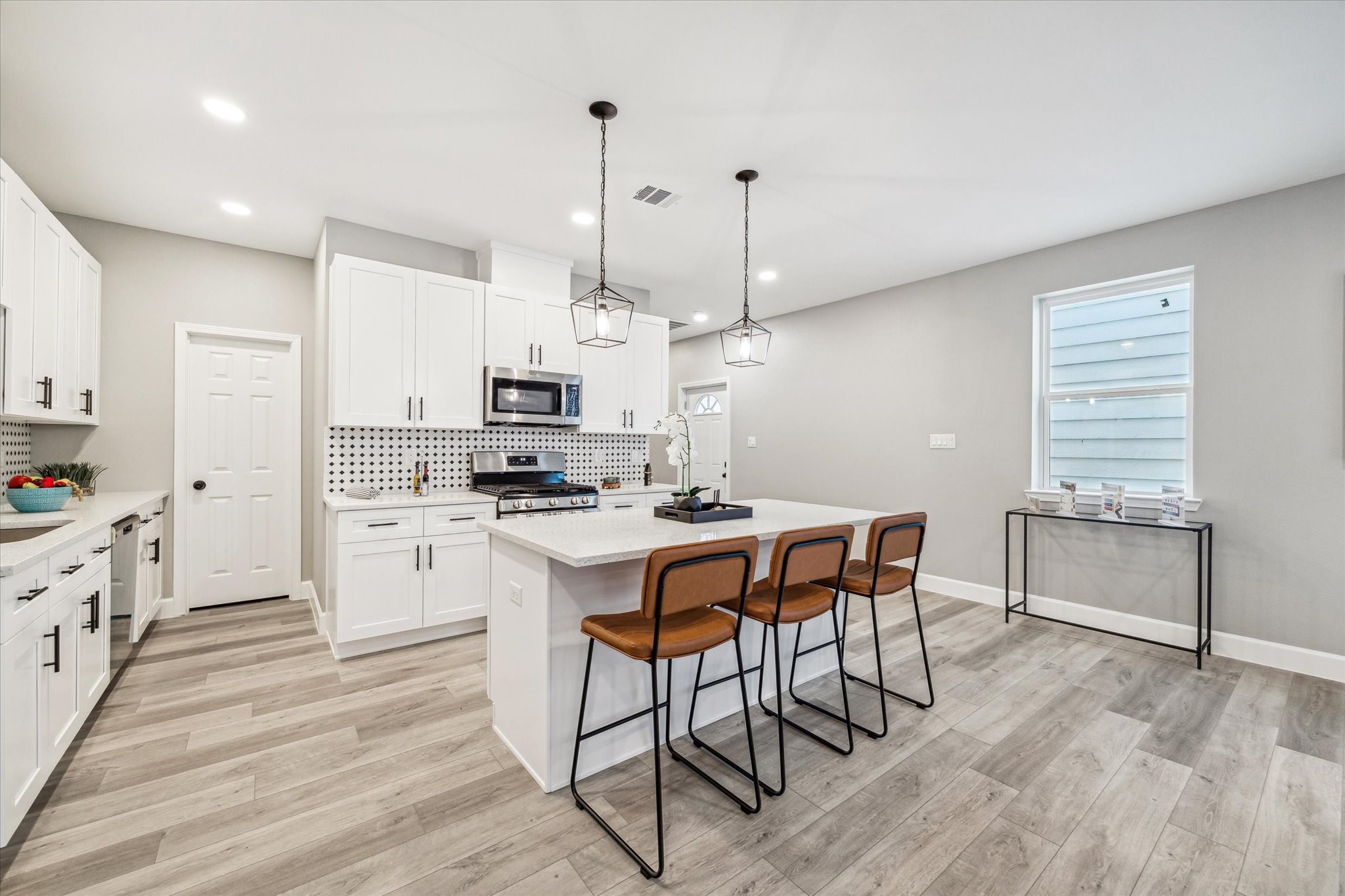 980 Randolph Street, Unit A Houston, TX 77088 - Photo 6 of 19