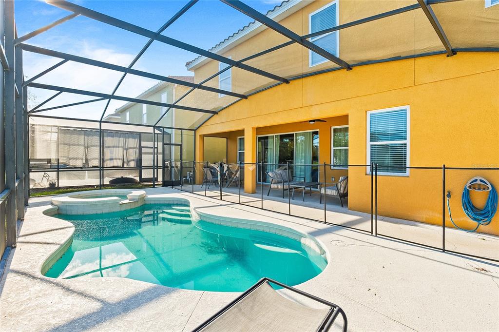 4445 Shiva Loop Kissimmee, FL 34746 - Photo 5 of 38