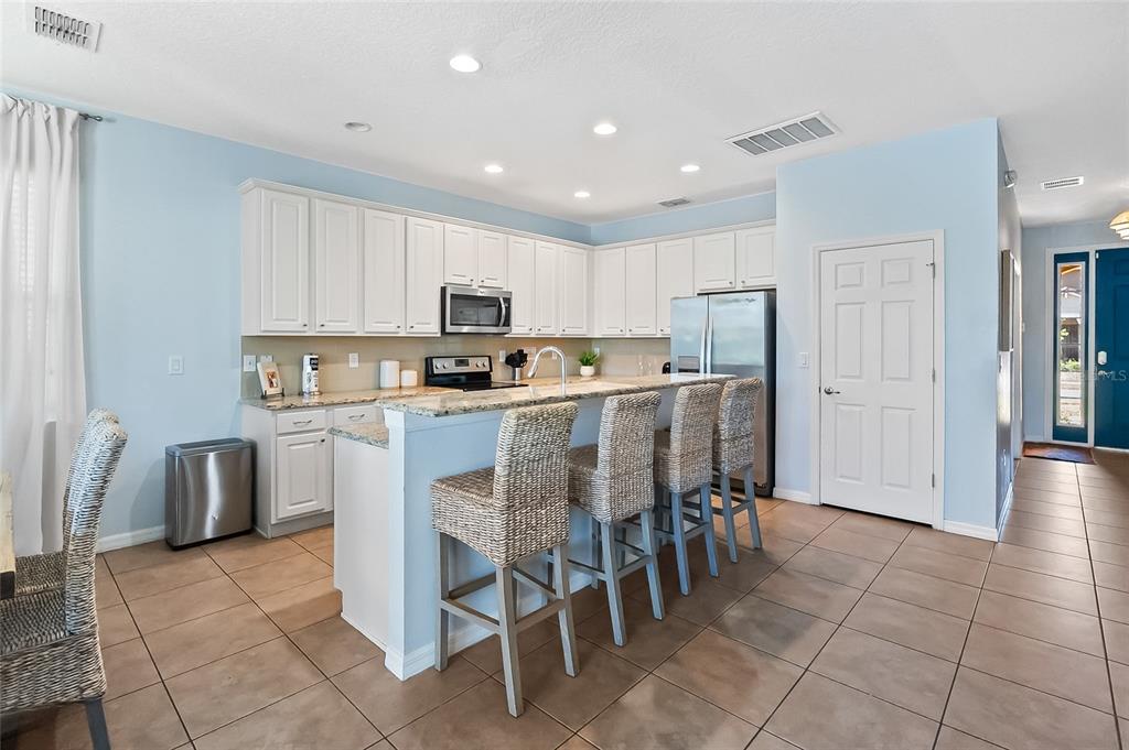 4445 Shiva Loop Kissimmee, FL 34746 - Photo 9 of 38
