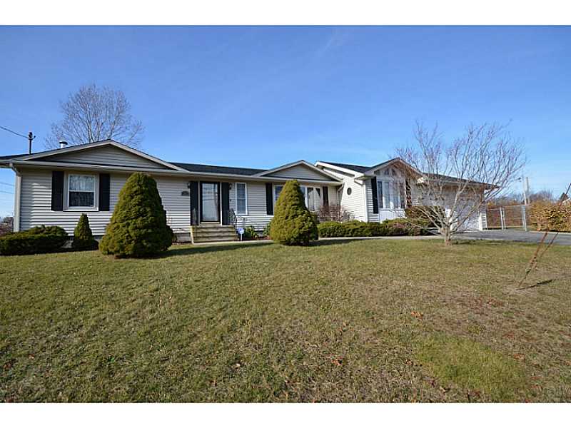 39 Brayton Road Tiverton, RI 02878 - Photo 1 of 24 Exterior Front.