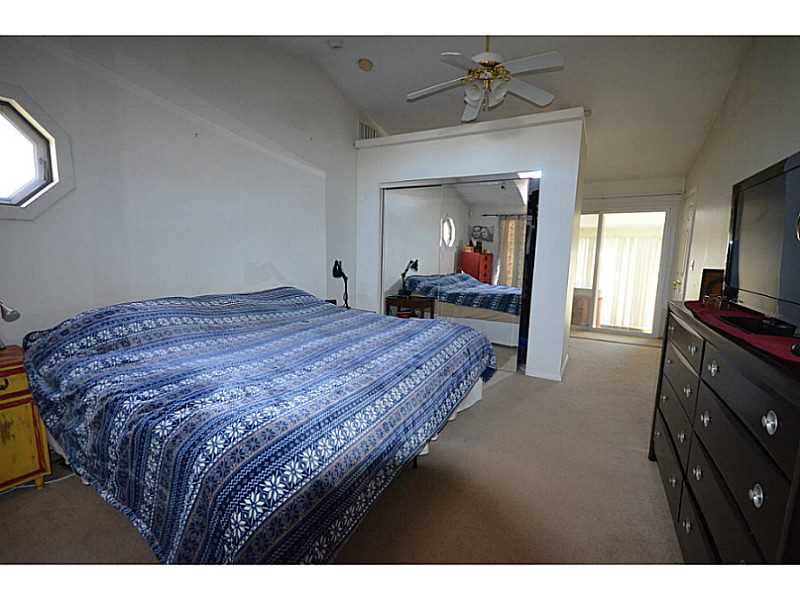 39 Brayton Road Tiverton, RI 02878 - Photo 10 of 24 Master Bedroom. Vaulted ceiling. Double mirrored closet