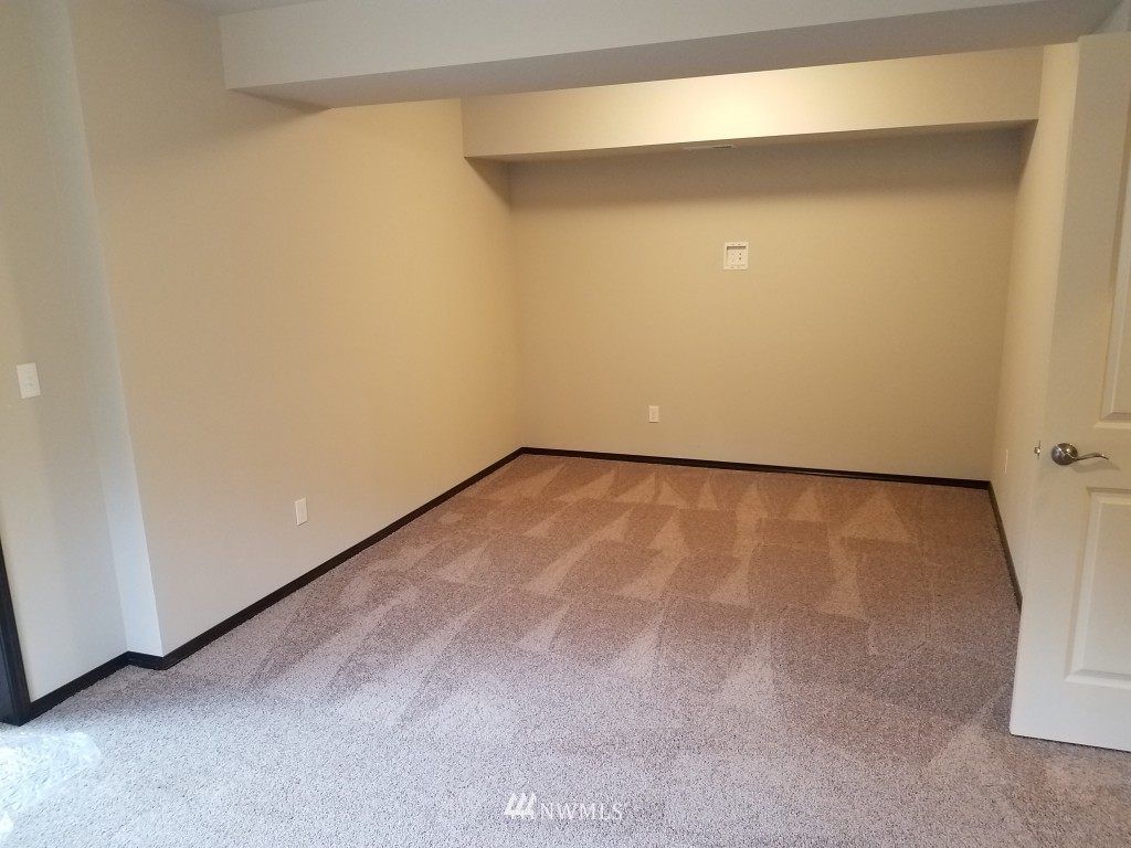 20832 West Richmond Road Bothell, WA 98021 - Photo 16 of 20