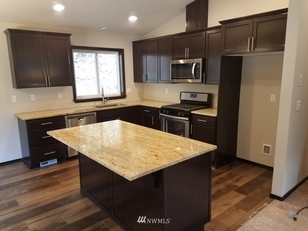 20832 West Richmond Road Bothell, WA 98021 - Photo 3 of 20