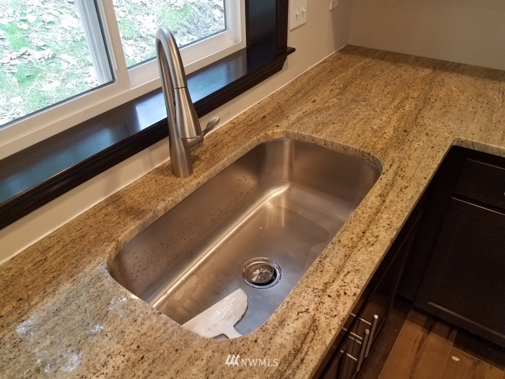 20832 West Richmond Road Bothell, WA 98021 - Photo 6 of 20