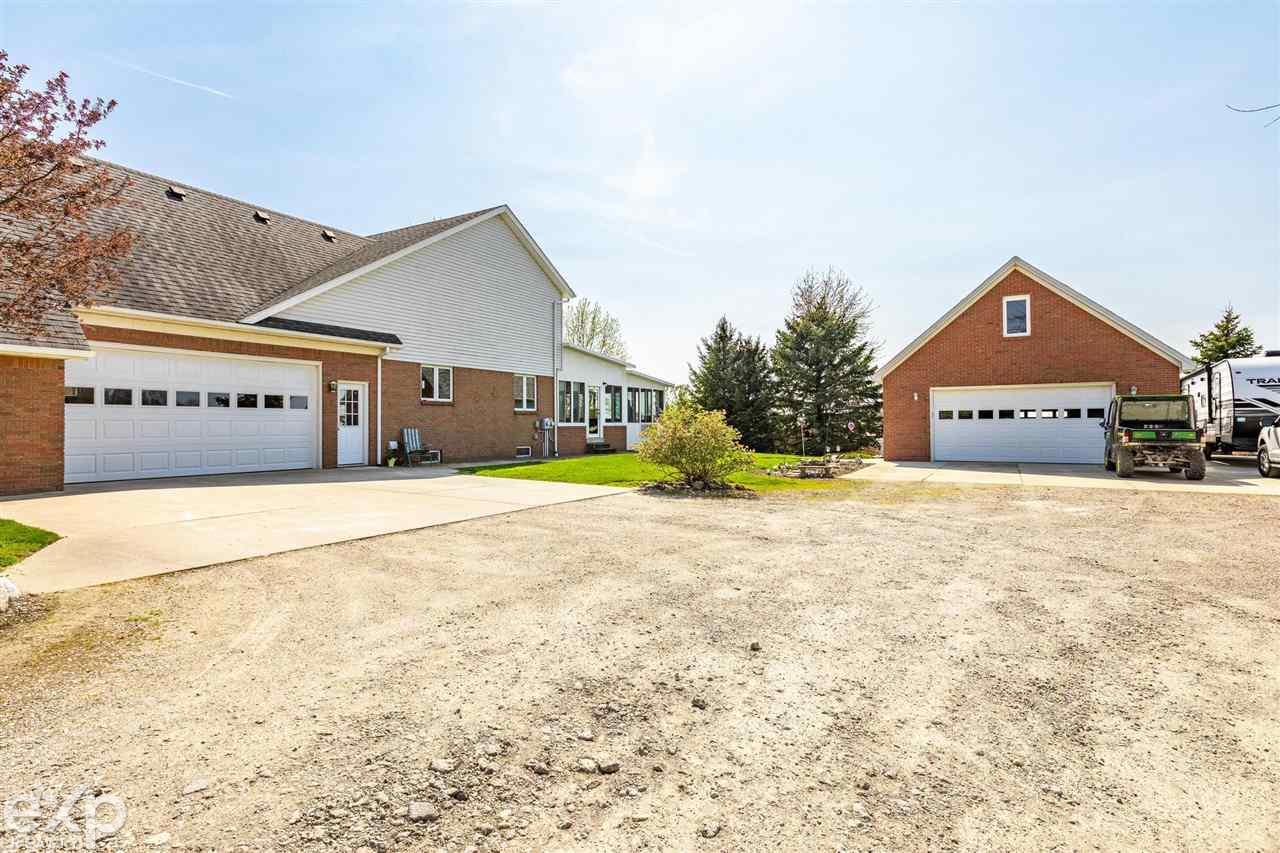 1025 Berville Road Allenton, MI 48002 - Photo 4 of 35