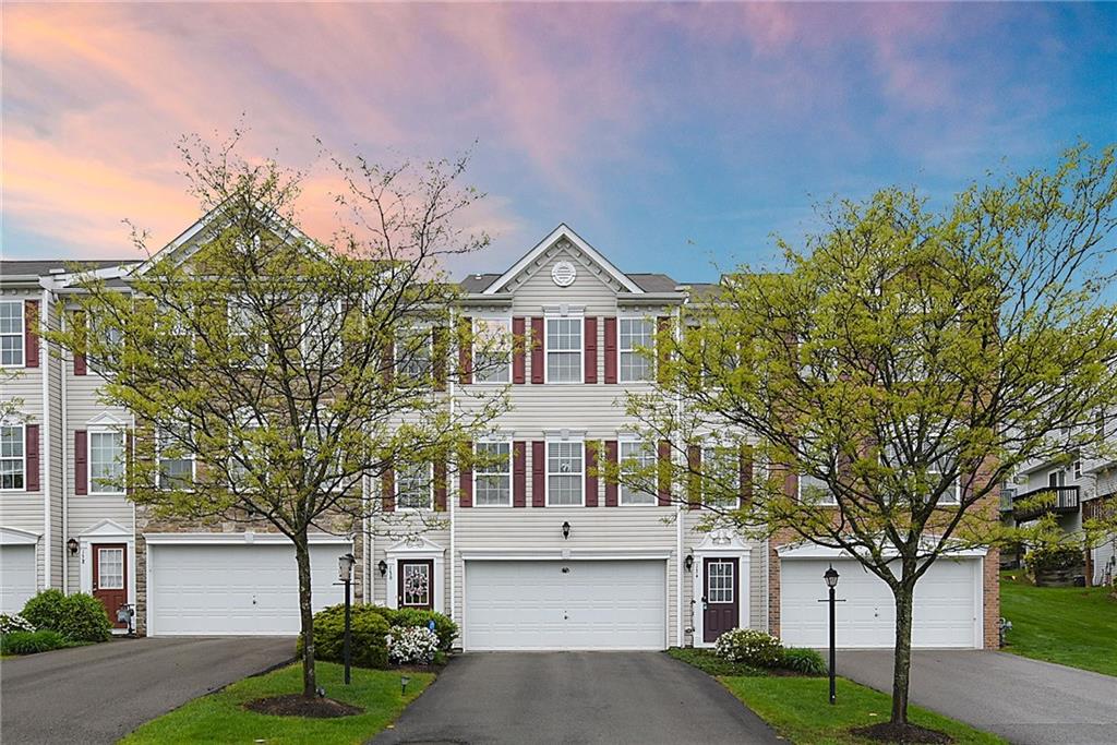 136 Lockheed Drive Coraopolis, PA 15108 - Photo 1 of 22